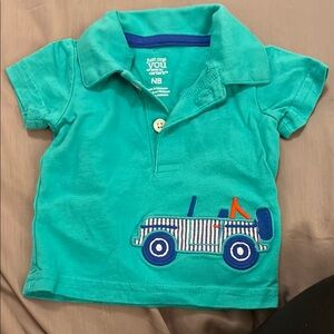 Vibrant Green Polo with Blue Car Design